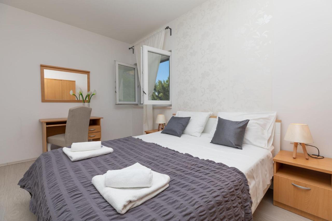 Apartments Empress Мимице Экстерьер фото