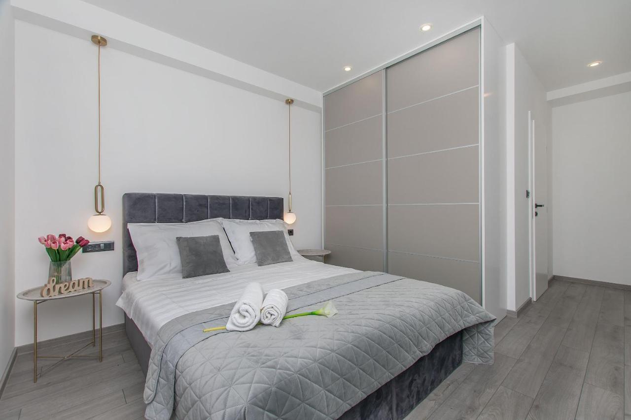 Apartments Empress Мимице Экстерьер фото